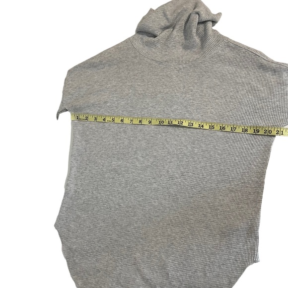 Aritzia Thermal Pullover Sweater Top Cowl Neck Neutral Gray Casual Sz S EUC - Picture 7 of 12